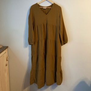 Universal thread maxi dress, size medium, golden brown/burnt umber.